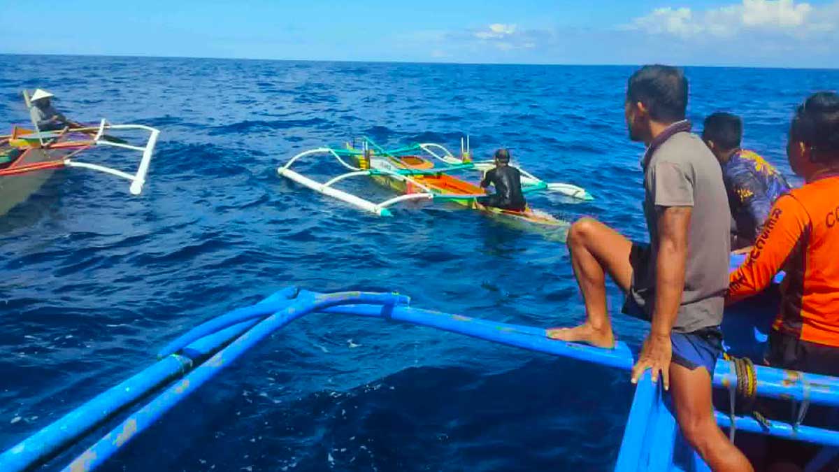 Fisherman Rescued Off Bohol After Boat Partially Sinks