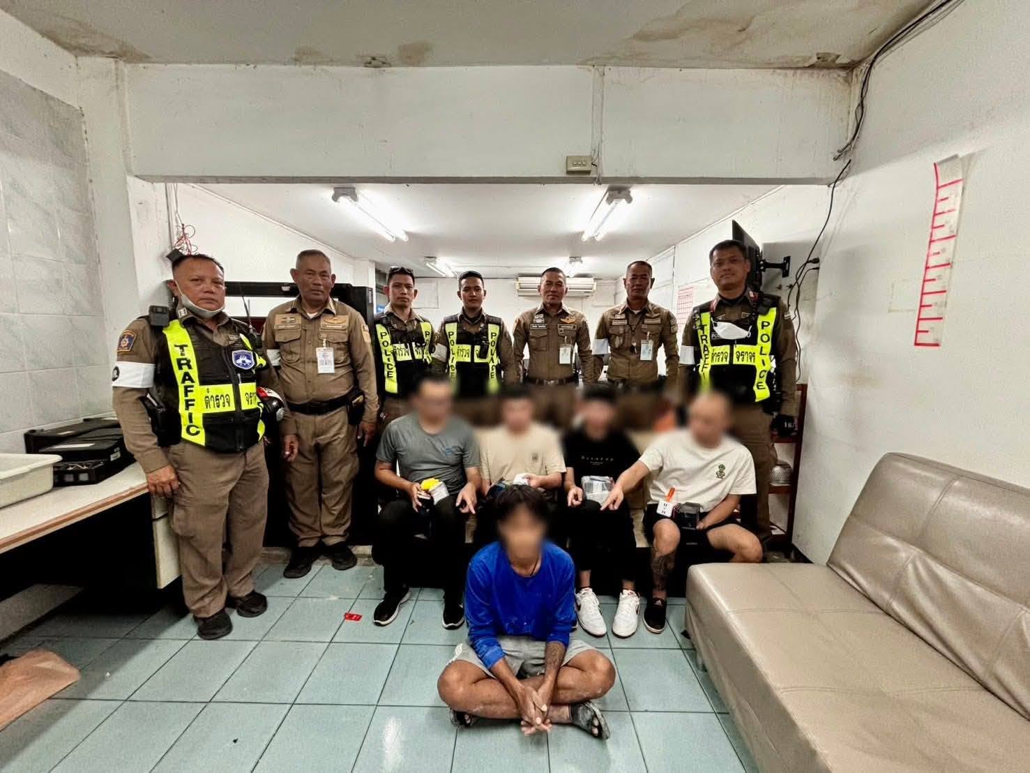 Four Chinese nationals heading to online scam centers in Three Pagodas Pass region arrested with over 80 iPhones in Thailand