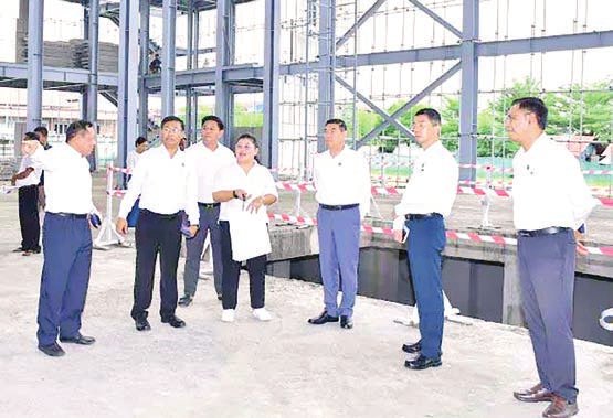 保健省大臣がマンダレーの印刷機と芸術センター建設の機能を視察