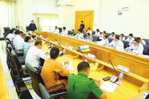 Pyithu Hluttaw Speaker discusses legal protection for workers