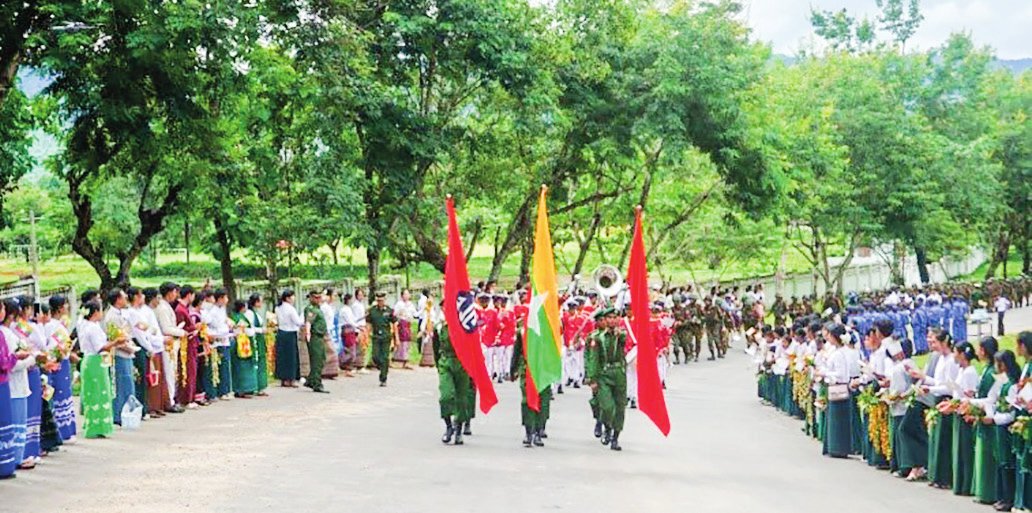Frontline troops welcomed back in Monghsat