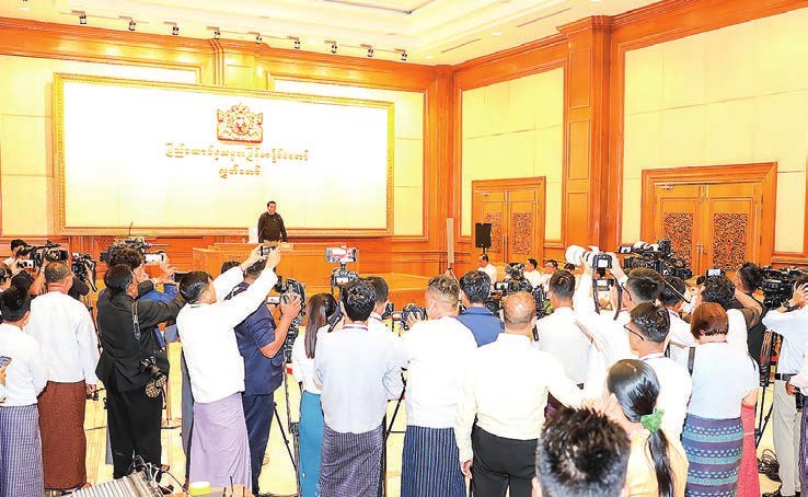 Media Urged to Bridge Hluttaw and Public
