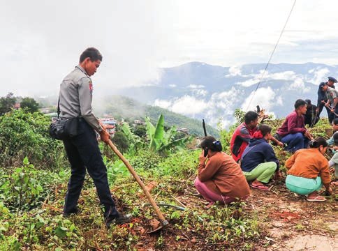 Collective efforts made to clean and beautify Falam, Chin State