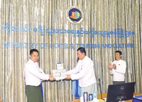 Cash awards, certificates presented for handover of ancient artefacts