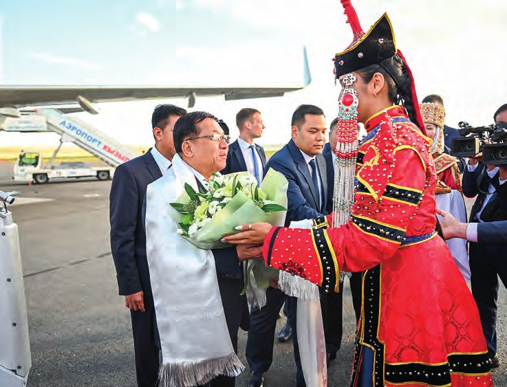 President U Min Aung Hlaing arrives in Kyzyl of Tuva Republic from Belarus